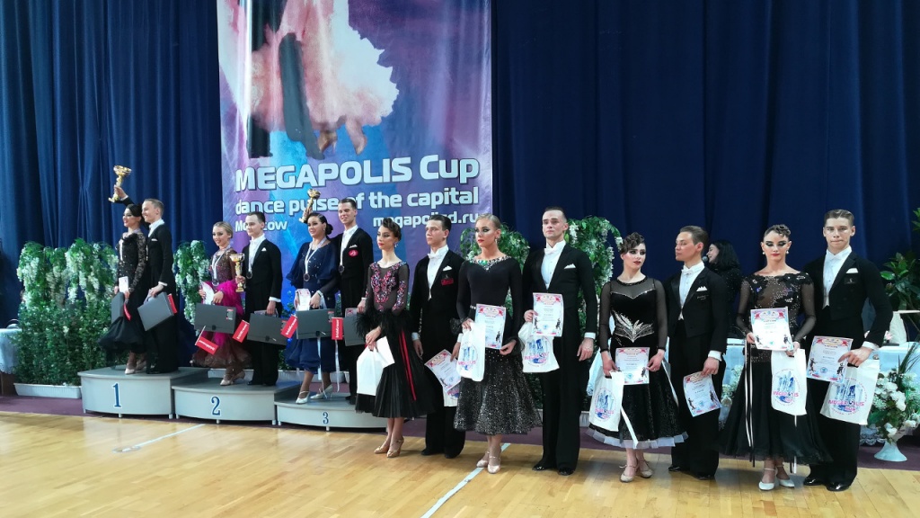 megapolis-cup-02.jpg